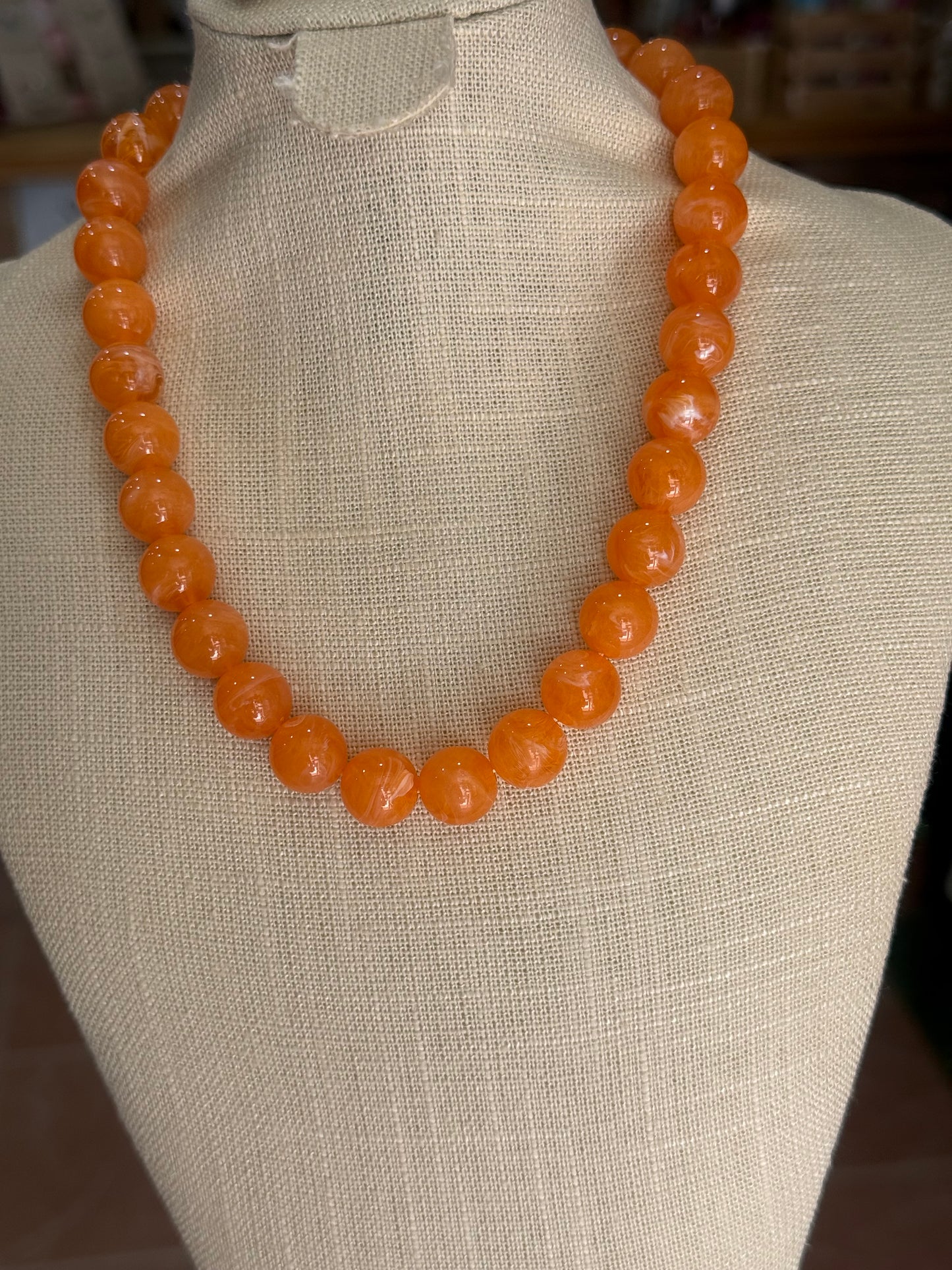 Collar Bolas Naranja Acero