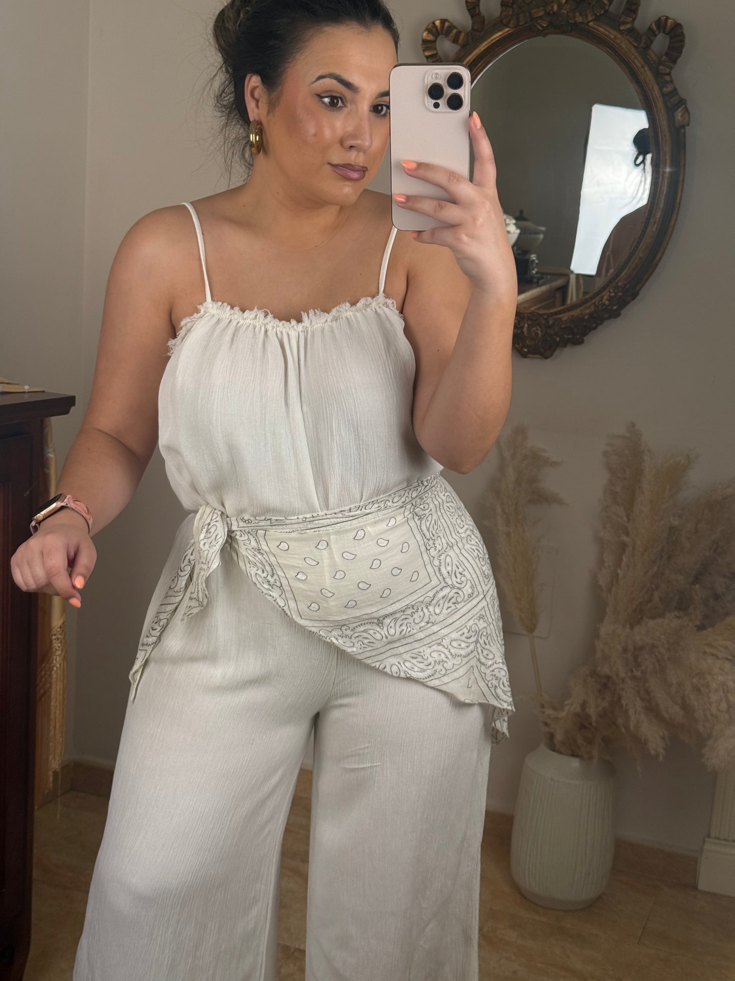 Mono Fluido con Pañuelo Beige