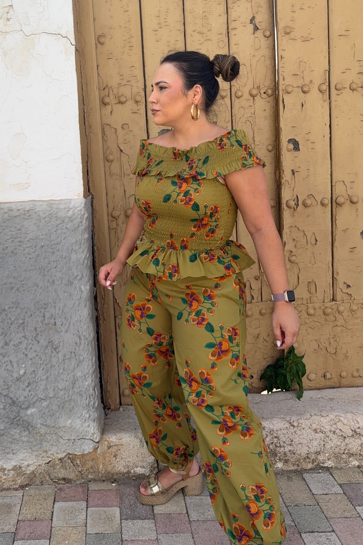 Conjunto Flores Peplum Verde