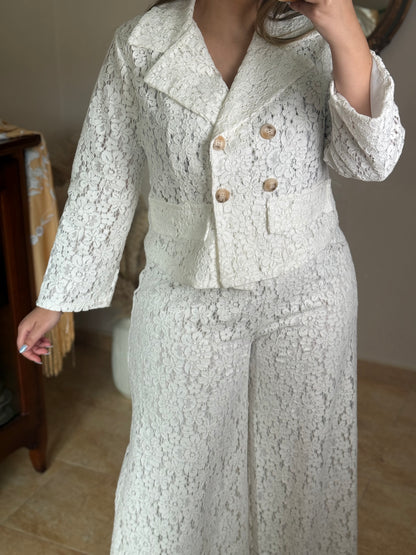 Traje Encaje Marfil