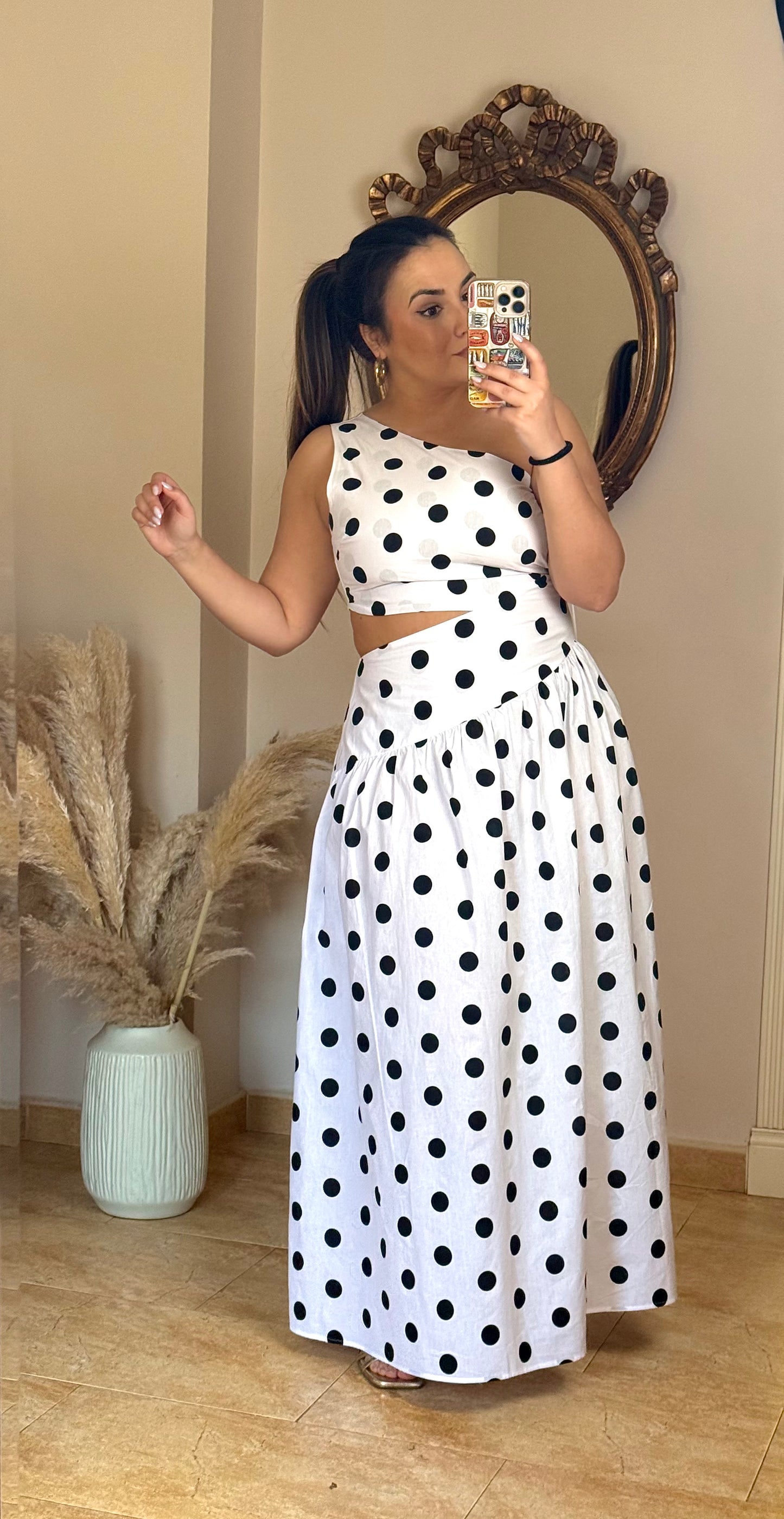 Vestido Cut-Out Lunares