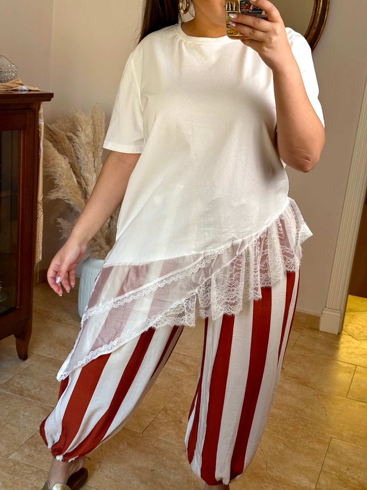 Camiseta Asimétrica Encaje
