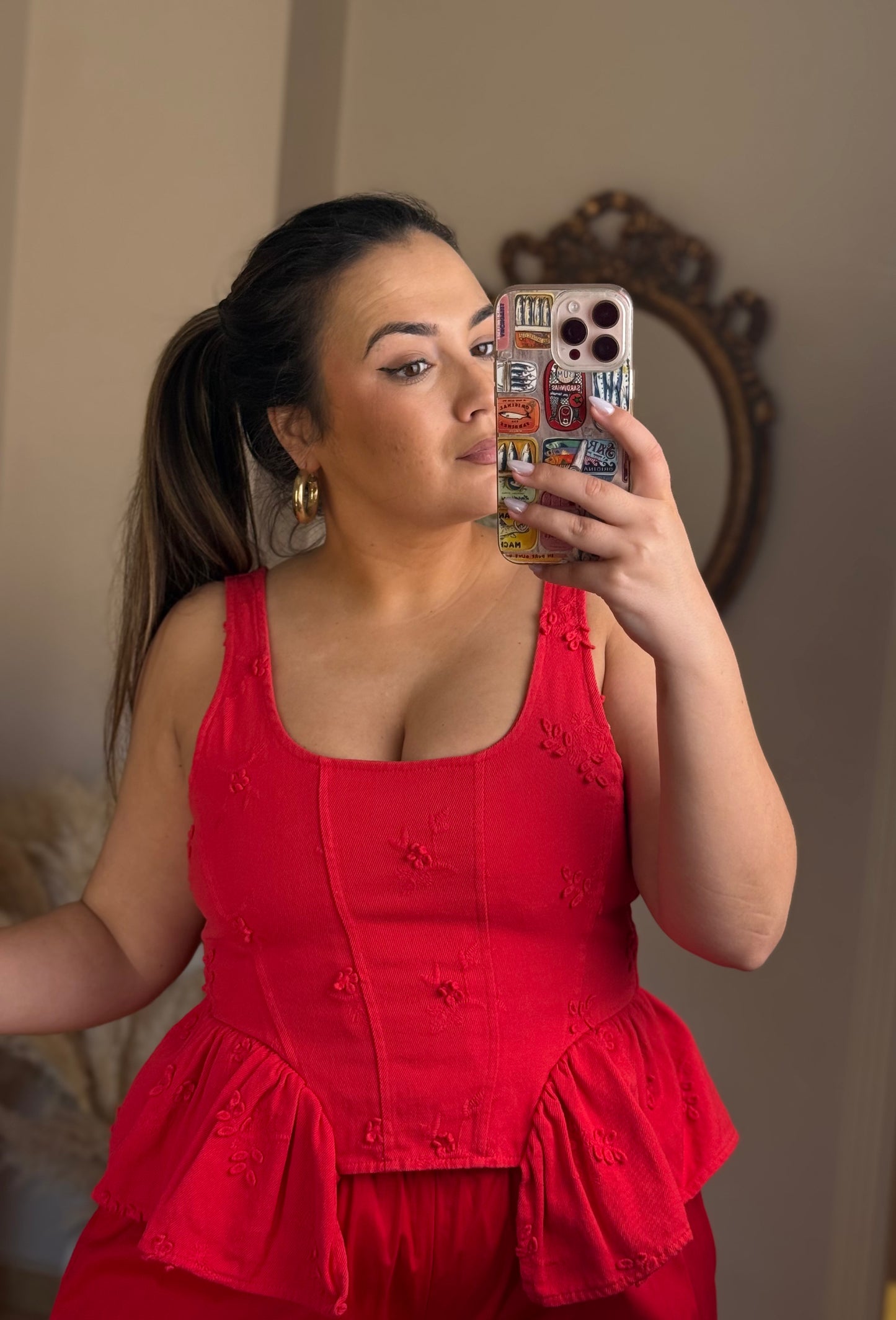 Top Peplum Rojo Bordado LUMINA