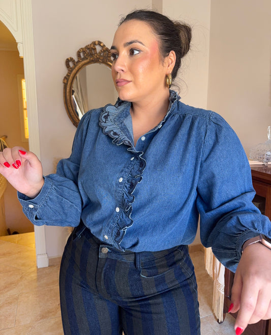 Camisa Vaquera con Volantes