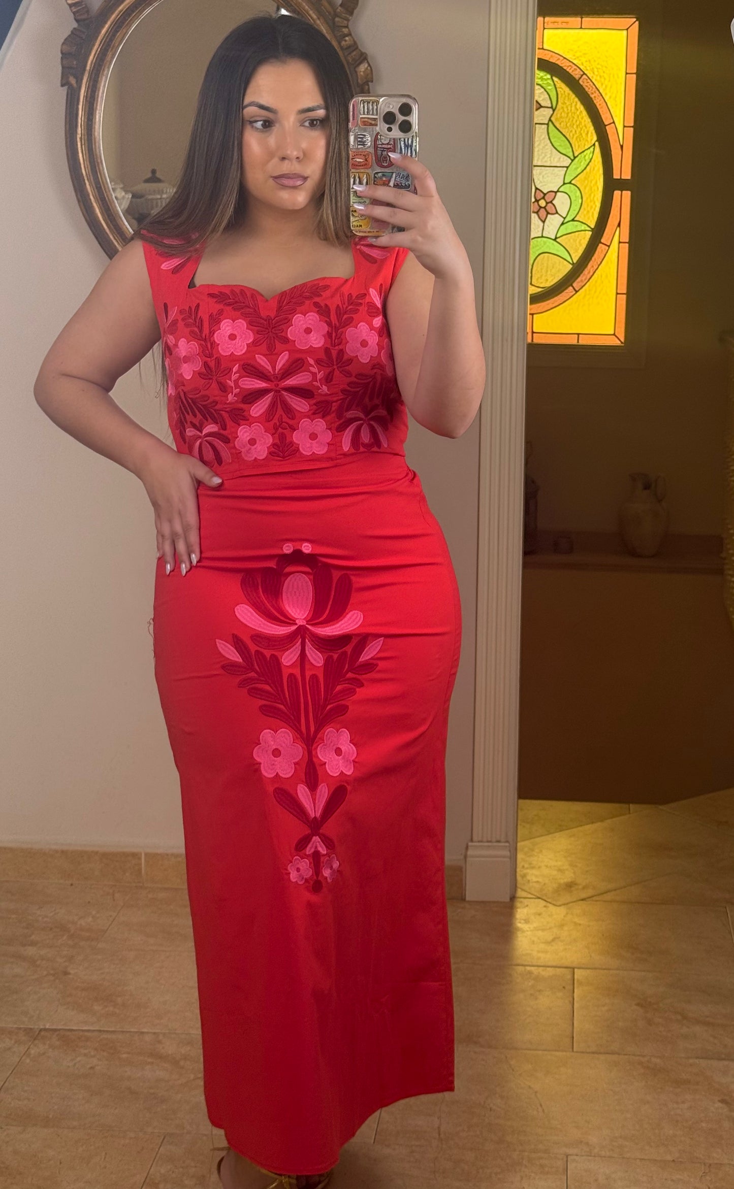 Conjunto Aura Bordado Floral Rojo