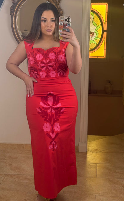 Conjunto Aura Bordado Floral Rojo