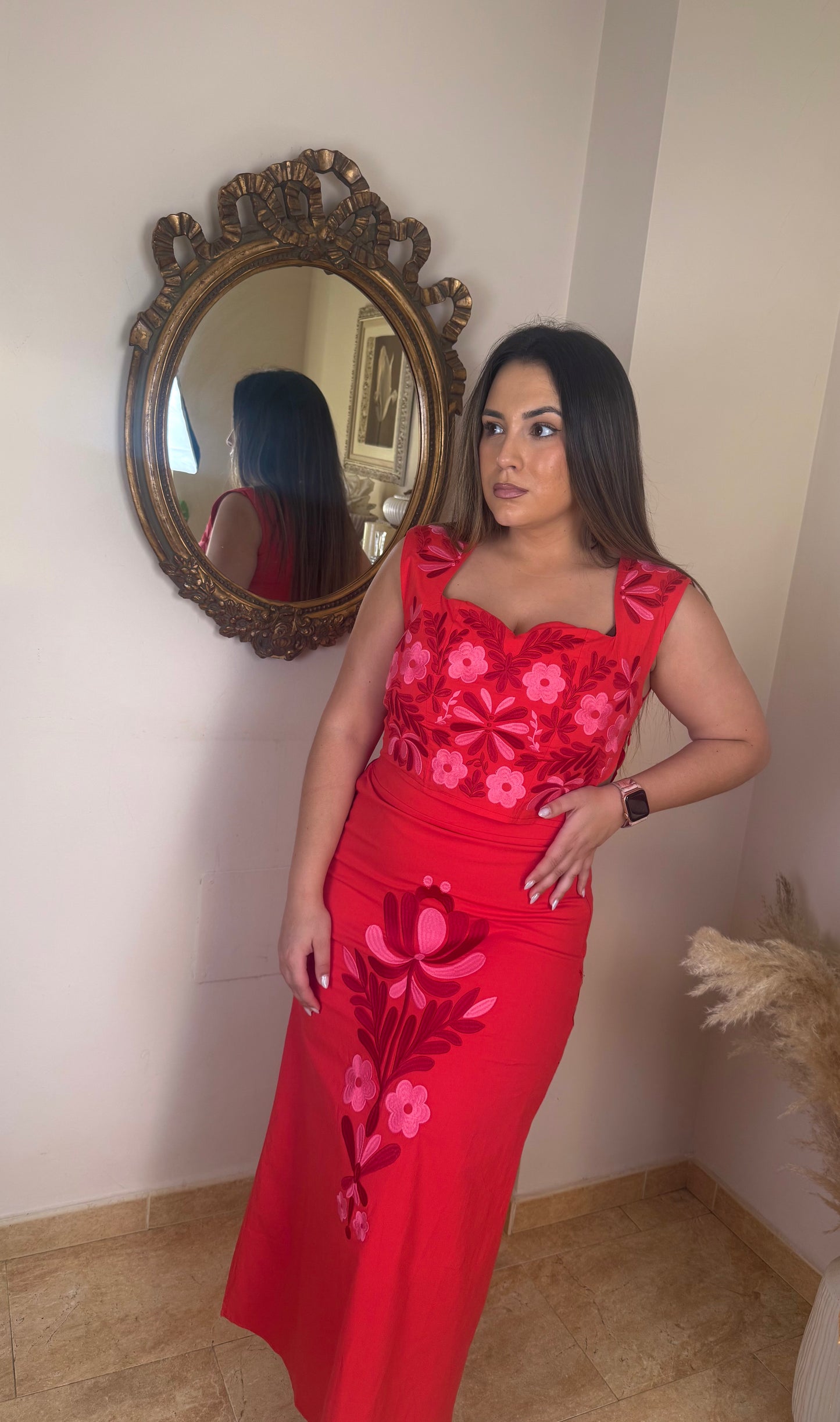 Conjunto Aura Bordado Floral Rojo