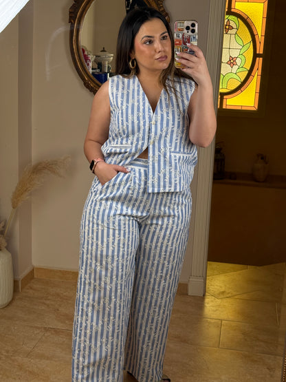Conjunto Rayas Perforados Azul