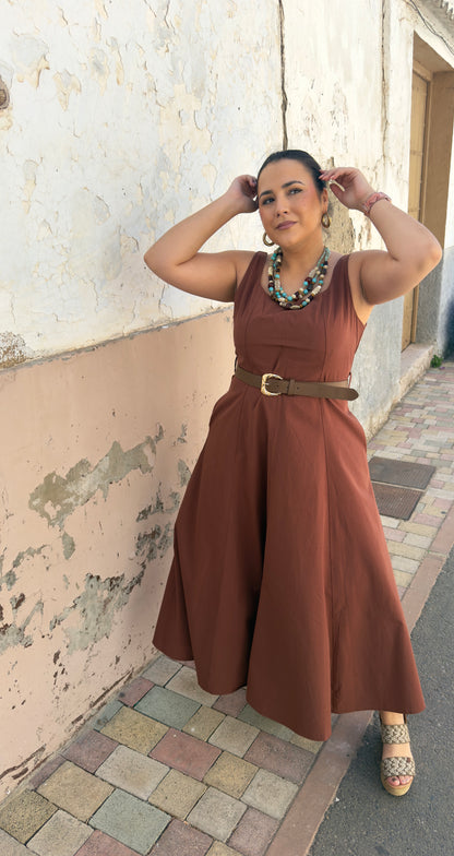 Vestido Midi con Cinturón Marrón