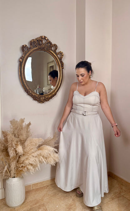 Vestido Midi Estructurado