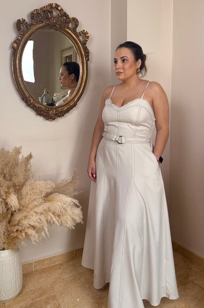 Vestido Midi Estructurado
