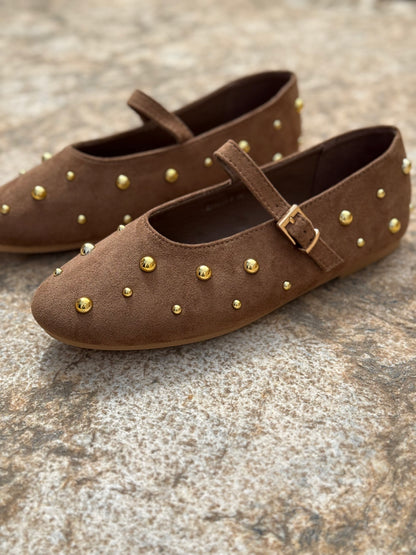 Bailarina Camel Tachuelas