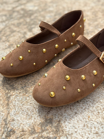 Bailarina Camel Tachuelas