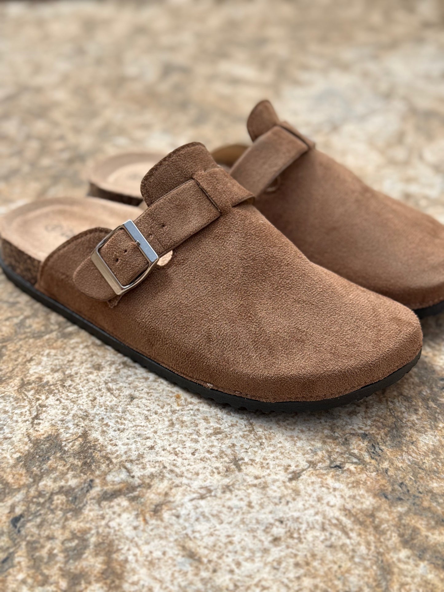 Zuecos Ante Beige (coger un número más)