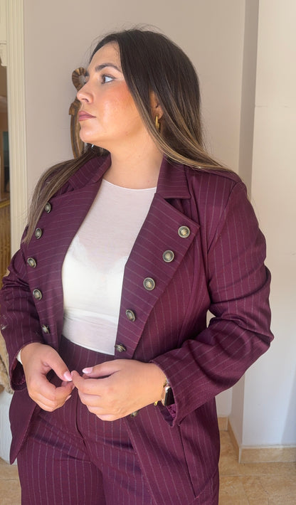 Traje Julieta Burdeos