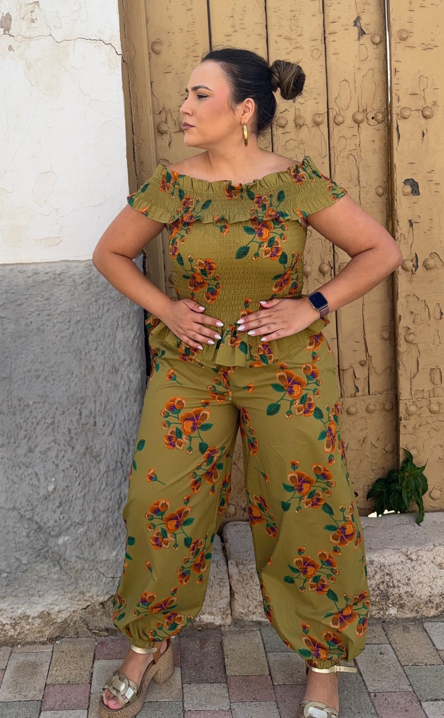 Conjunto Flores Peplum Verde