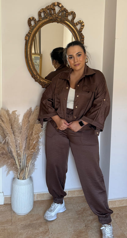 Conjunto Jogger Satinado Chocolate