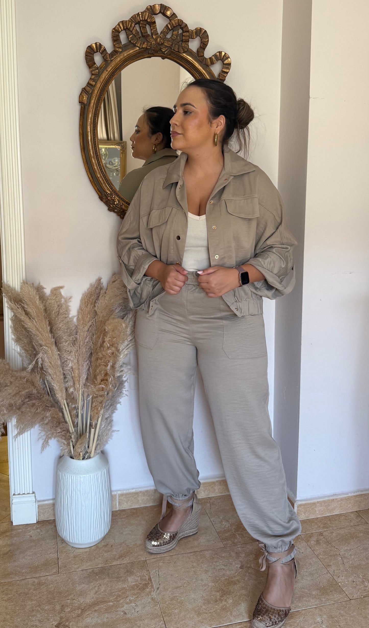 Conjunto Jogger Satinado Beige