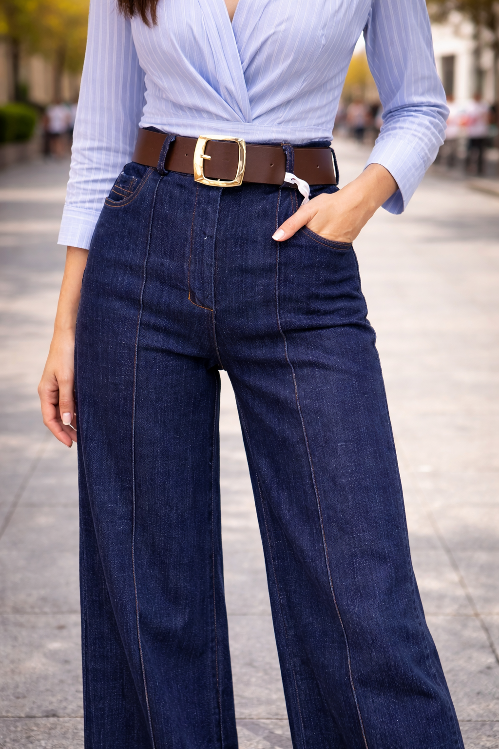 Jeans Wide Leg Oscuros con Cinturón - Imagen 4
